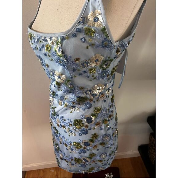 Blue sequence flower dress size medium - Picture 2 of 10